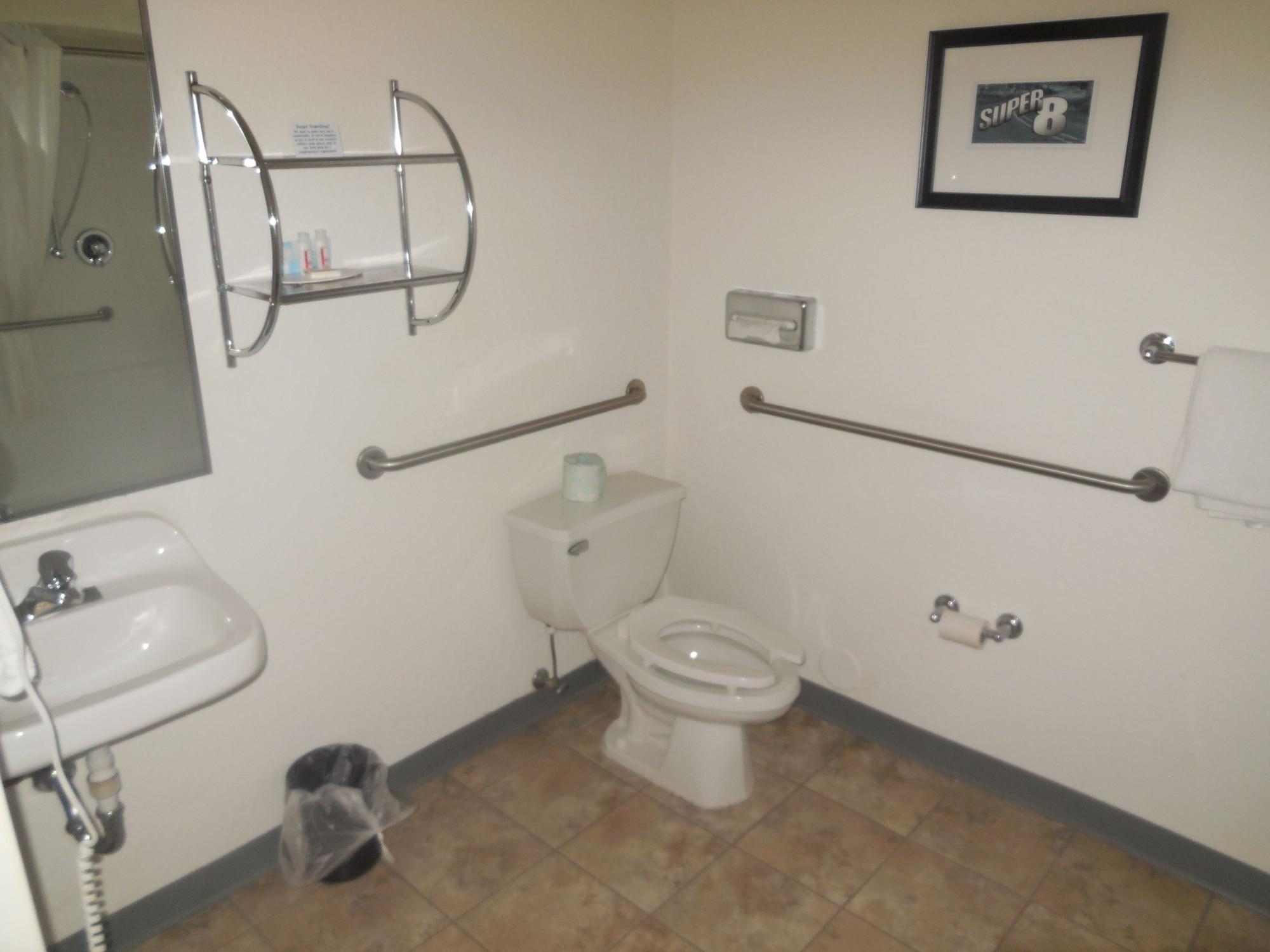 Super 8 By Wyndham Sault Ste. Marie Hotel Luaran gambar