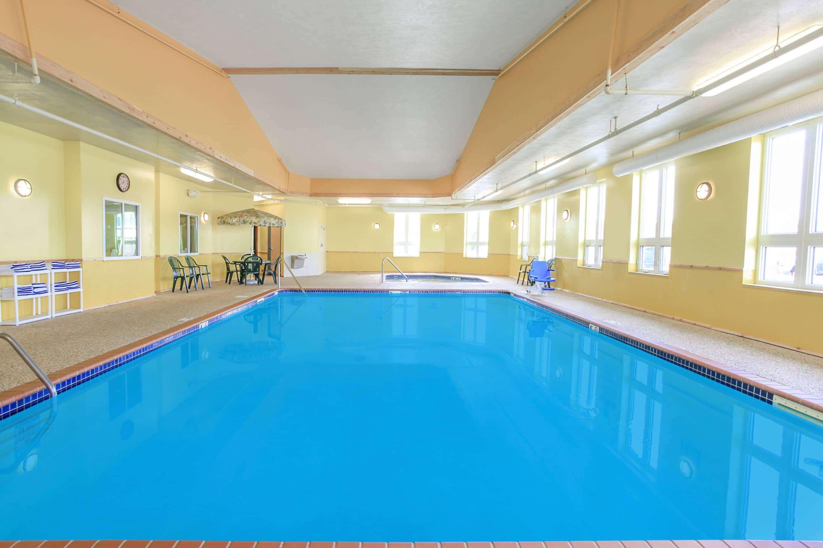 Super 8 By Wyndham Sault Ste. Marie Hotel Luaran gambar