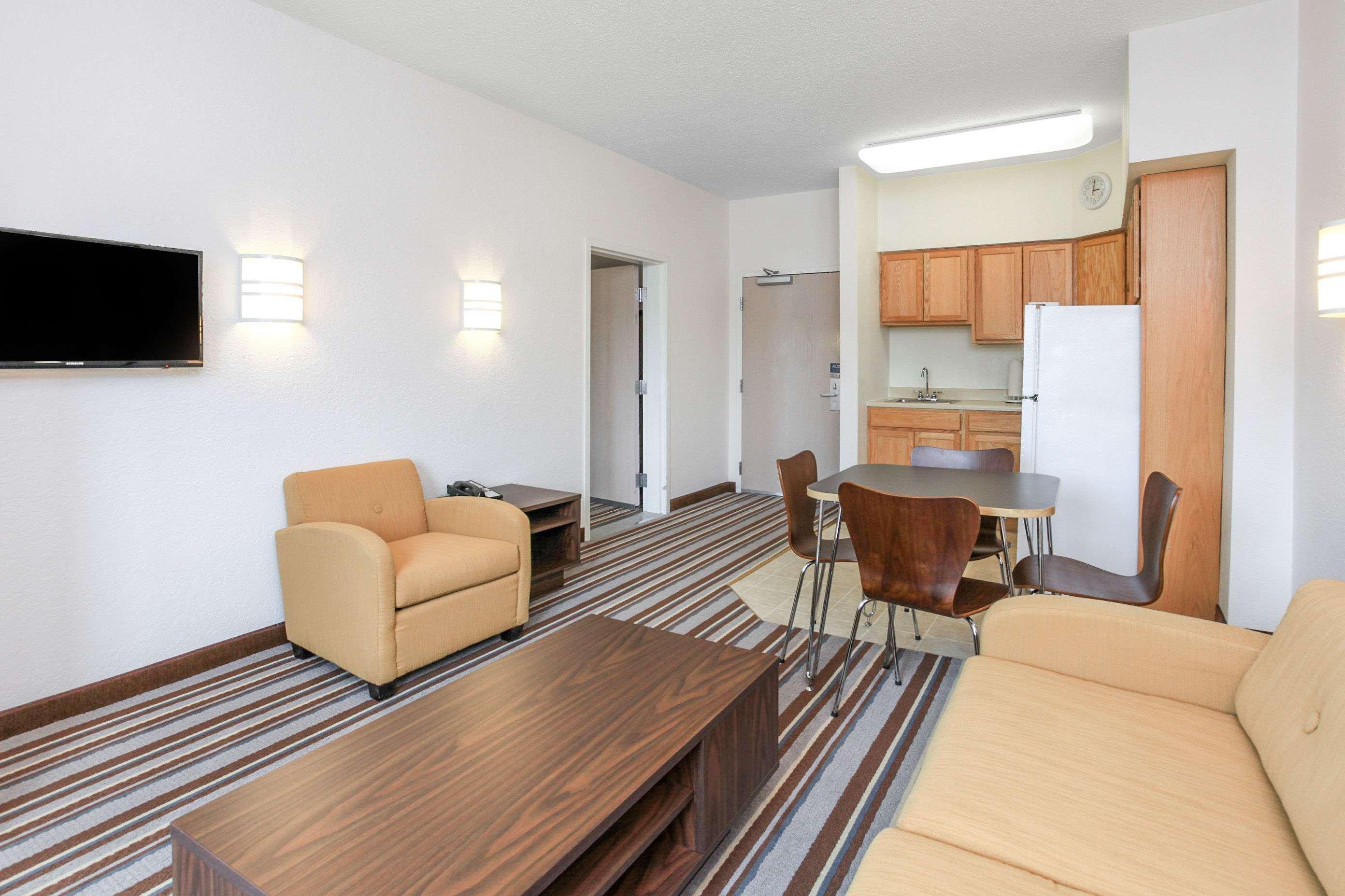 Super 8 By Wyndham Sault Ste. Marie Hotel Luaran gambar