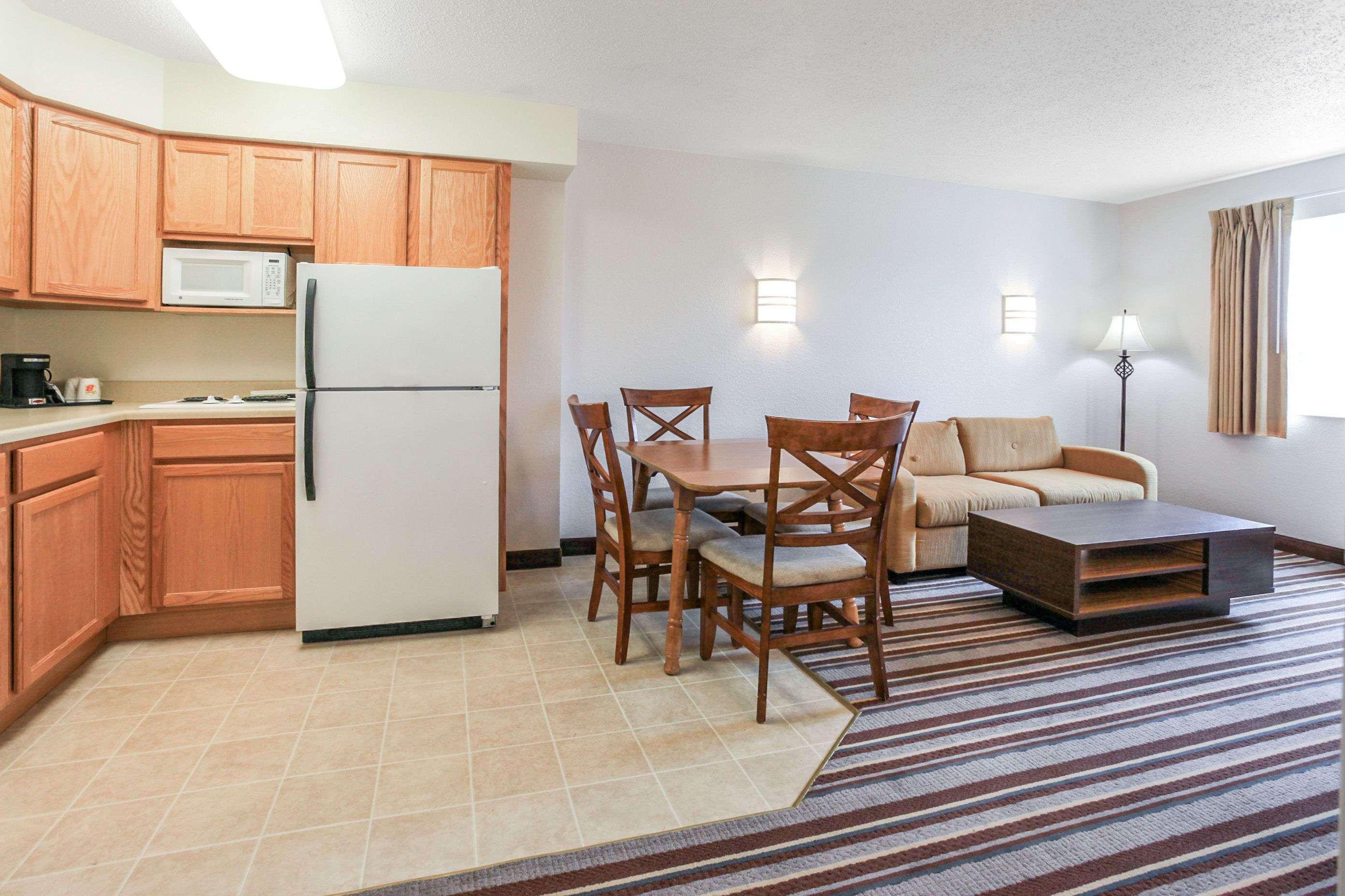 Super 8 By Wyndham Sault Ste. Marie Hotel Luaran gambar